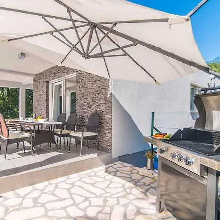 Sofia By Kompas * Santalezi