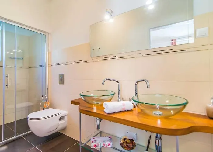 Vila Sofia By Kompas