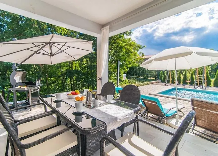 וילה Sofia By Kompas Santalezi