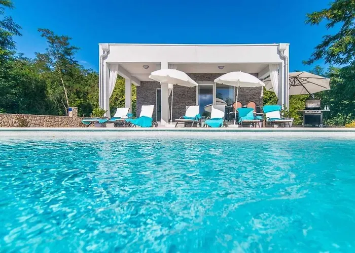 Sofia By Kompas Santalezi